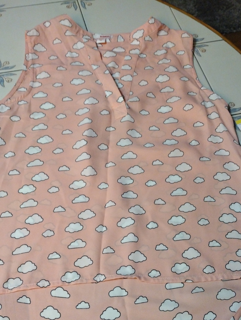 Bingo juniors Cloud Print Sleeveless Blouse in Light Pink
